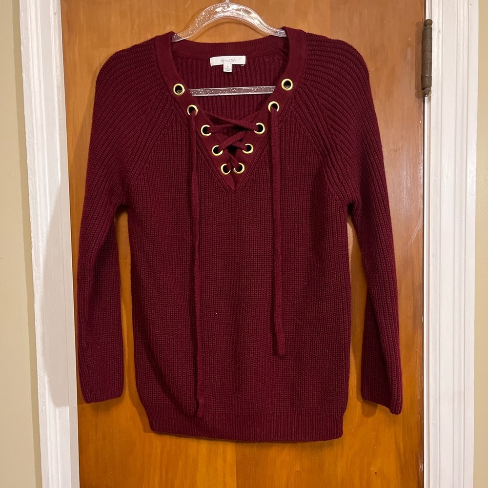 - Active USA Women’s Winter sweater‎ Size S